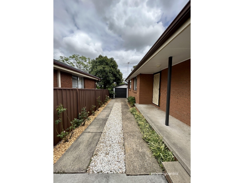 19 Jason Avenue, SOUTH PENRITH House for rent Listed by Jane