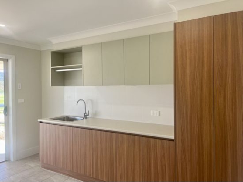 60 Wellington Street, MOONBI House for rent Listed by Tamworth