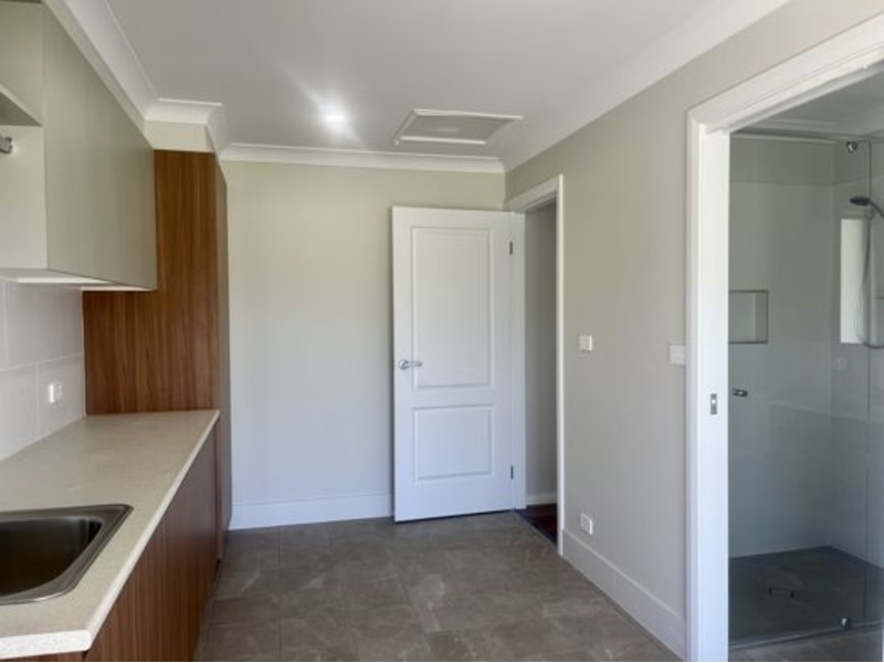 60 Wellington Street, MOONBI House for rent Listed by Tamworth