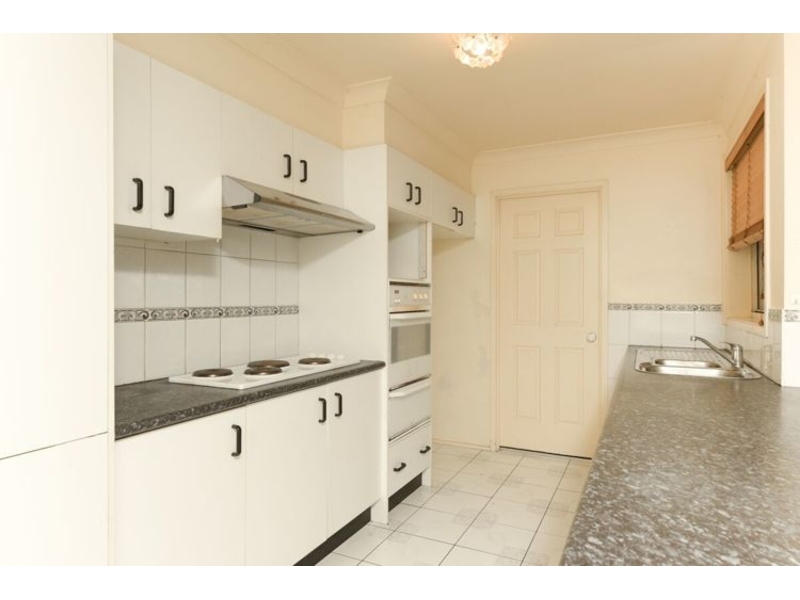 2 Corunna Avenue, LEUMEAH House for rent Listed by Susan Bramwell of Starr Partners