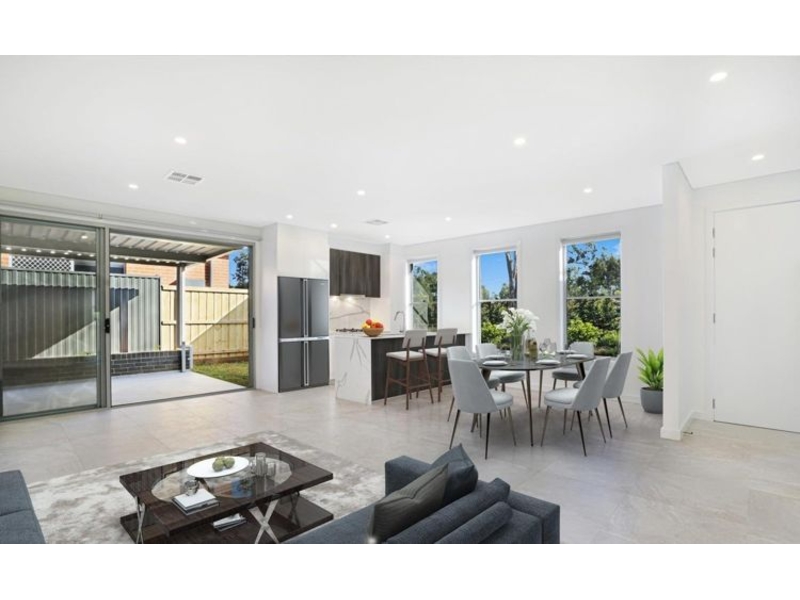 51 Lillywhite Circuit, ORAN PARK House for rent Listed by Susan Bramwell of Starr Partners