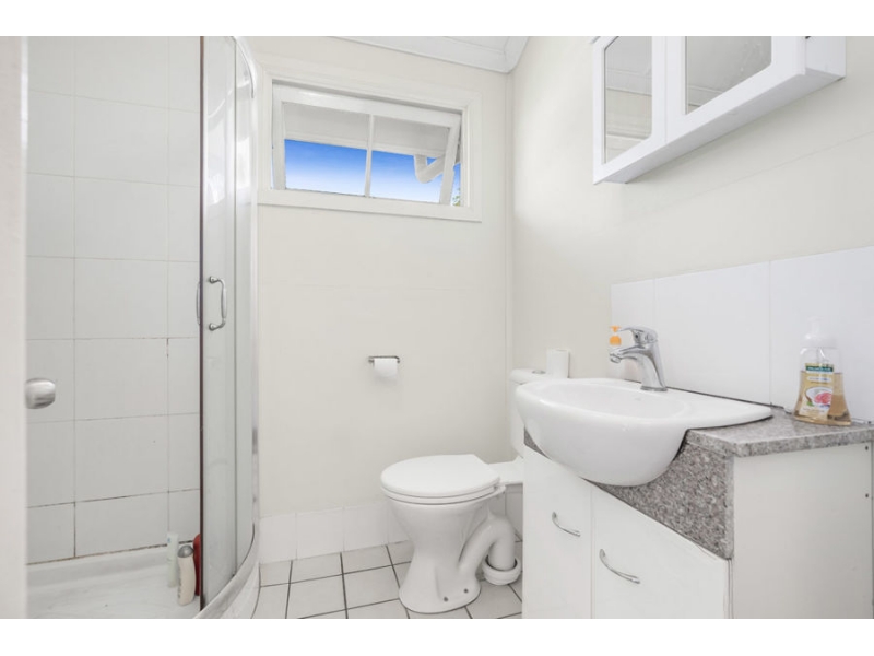 2/29 Park Road West, DUTTON PARK Apartment for rent Listed by of Qpsr