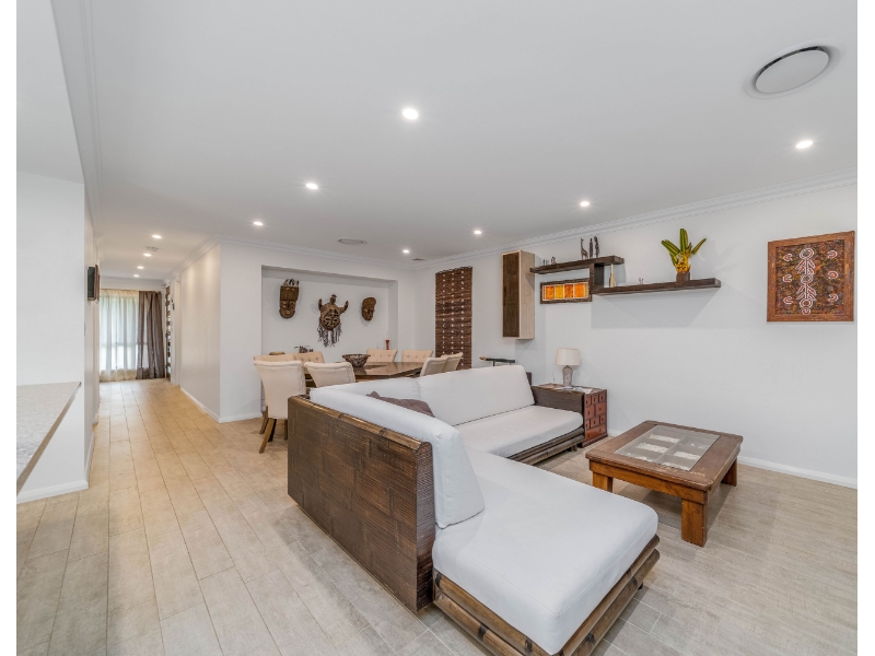 108 Macksville St, CARNES HILL House for rent Listed by Gavin Belci