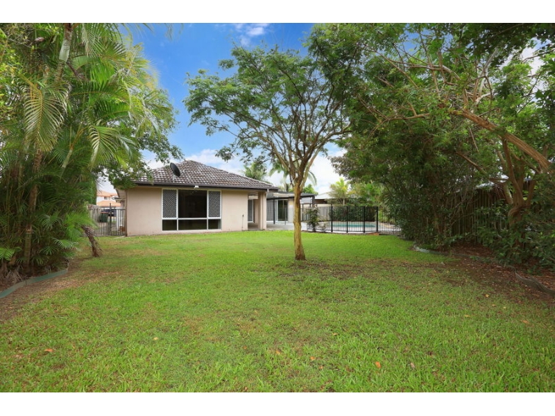 3 Eastbank Terrace, HELENSVALE House for rent Listed by Rebecca Pham