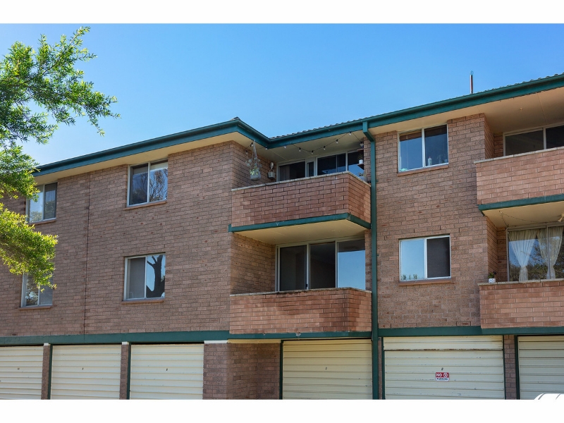 1/5 Dent Street, Merewether Apartment for rent Listed by Presence