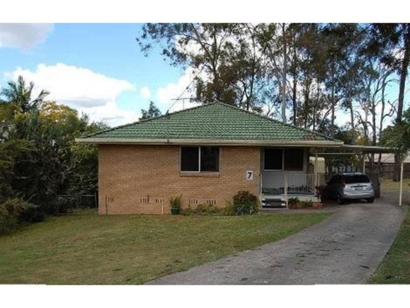 7 Cockrem Street BRASSALL QLD 4305