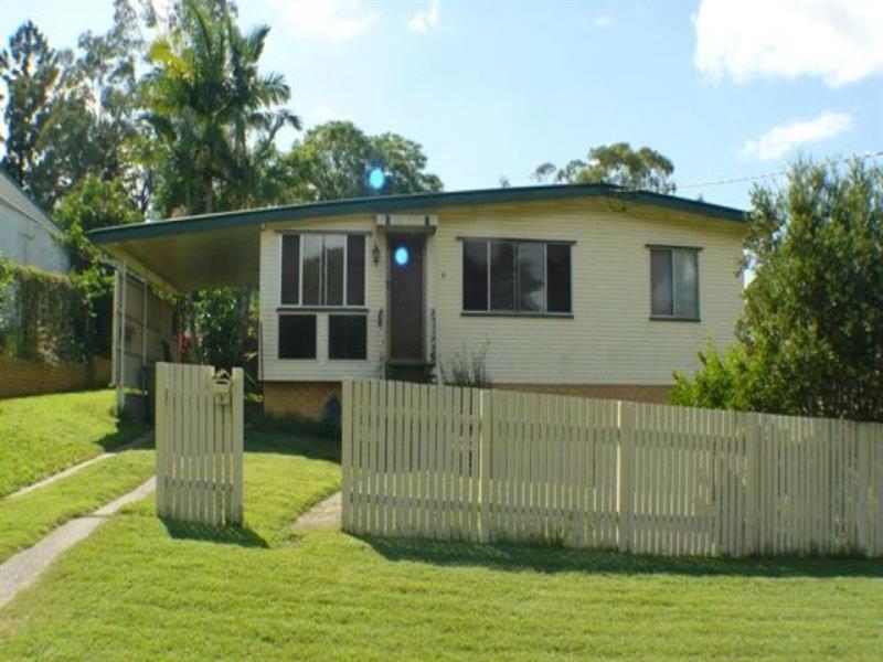 8 Ware Street NORTH IPSWICH QLD 4305