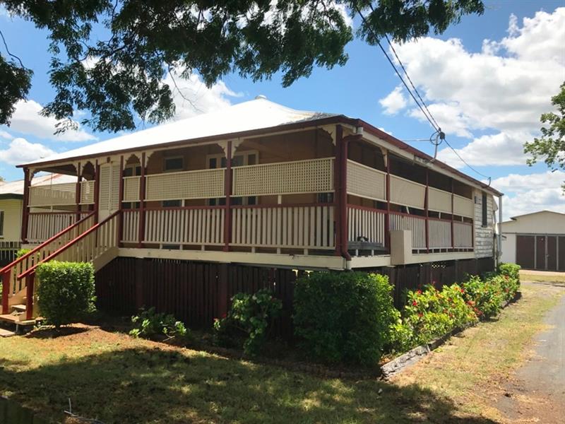 16 Videroni Street Booval QLD 4304
