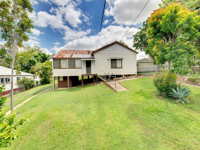 77 Darling Street East Sadliers Crossing QLD 4305