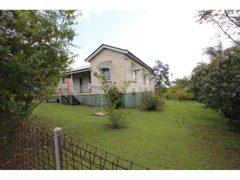 4 Dudleigh Street Booval QLD 4304