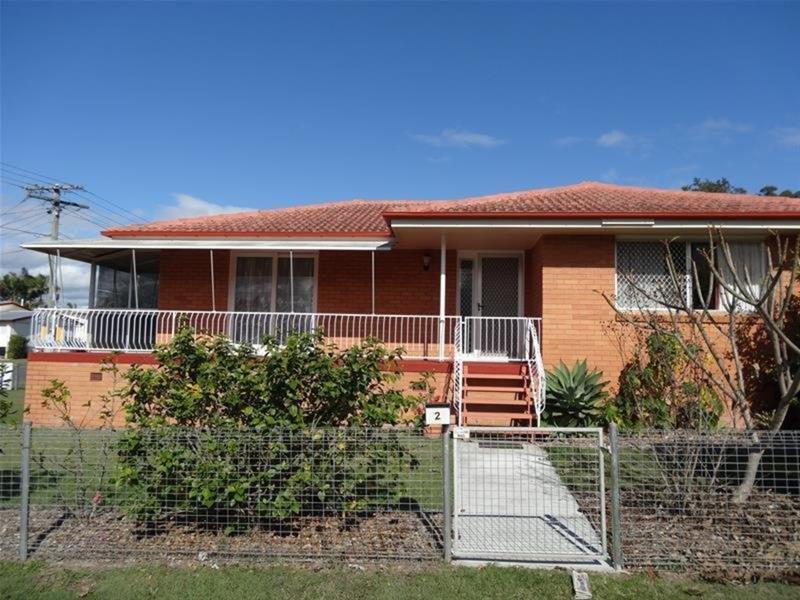 2 Hayes Street BRASSALL QLD 4305