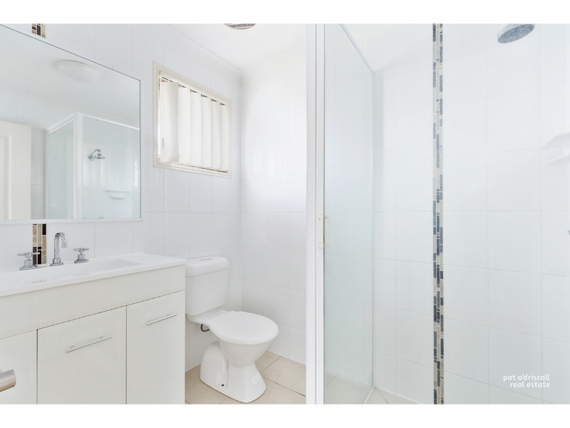 12 Violet Drive, Gracemere House for rent Listed by Erika Mcdean of