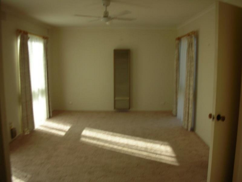 1/12 Loch Park Road, TRARALGON Apartment for rent Listed by Wp