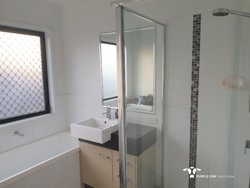 32 Lakeview Place, Springfield Lakes House for rent Listed by Leasing