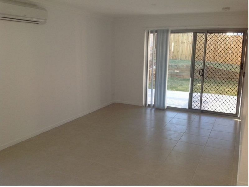 20 Honeypot Avenue, Springfield Lakes House for rent Listed by