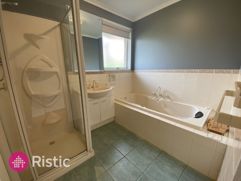 363 Childs Road, MILL PARK House for rent Listed by Robert Tey of