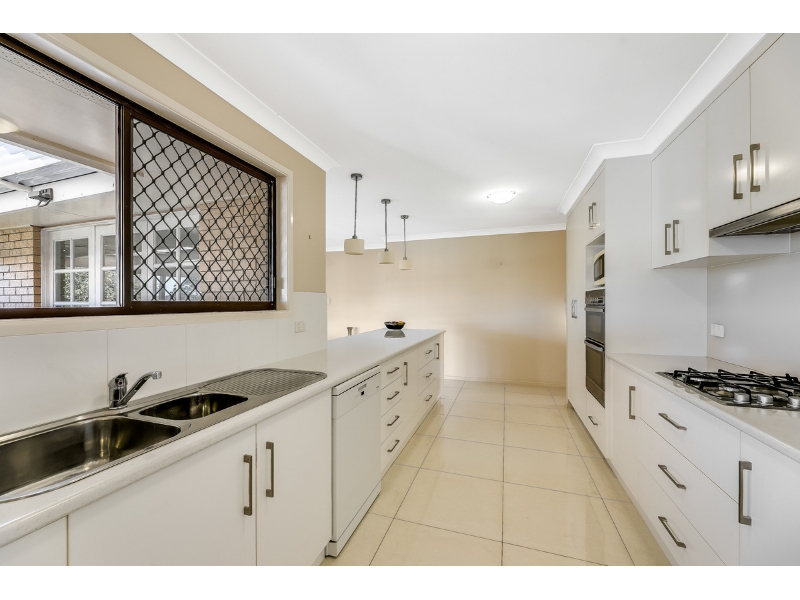 16 Claire Street, Centenary Heights House for rent Listed by Colliers