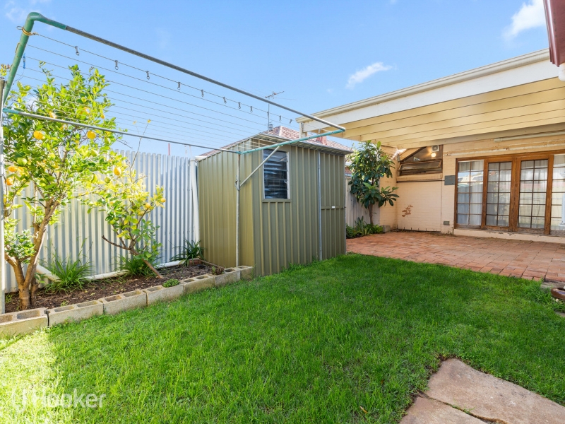21 Norseman Avenue, Westbourne Park House for rent Listed by Jackson