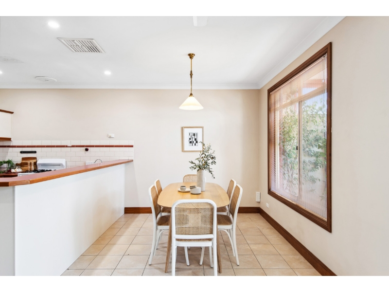 15 California Street, Nailsworth House for rent Listed by Louise