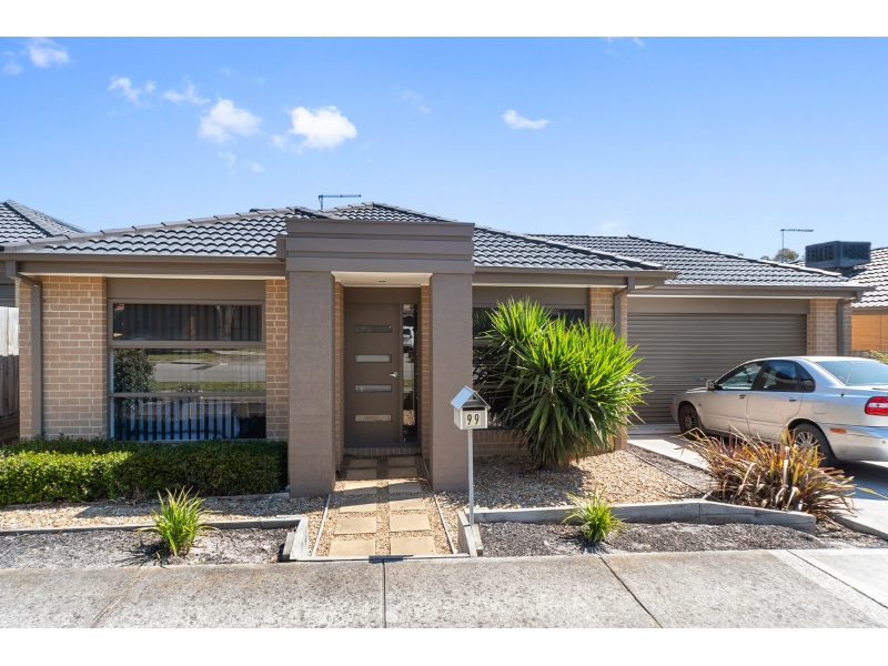 99 Oberon Drive, Carrum Downs House for rent Listed by Emily Dowel