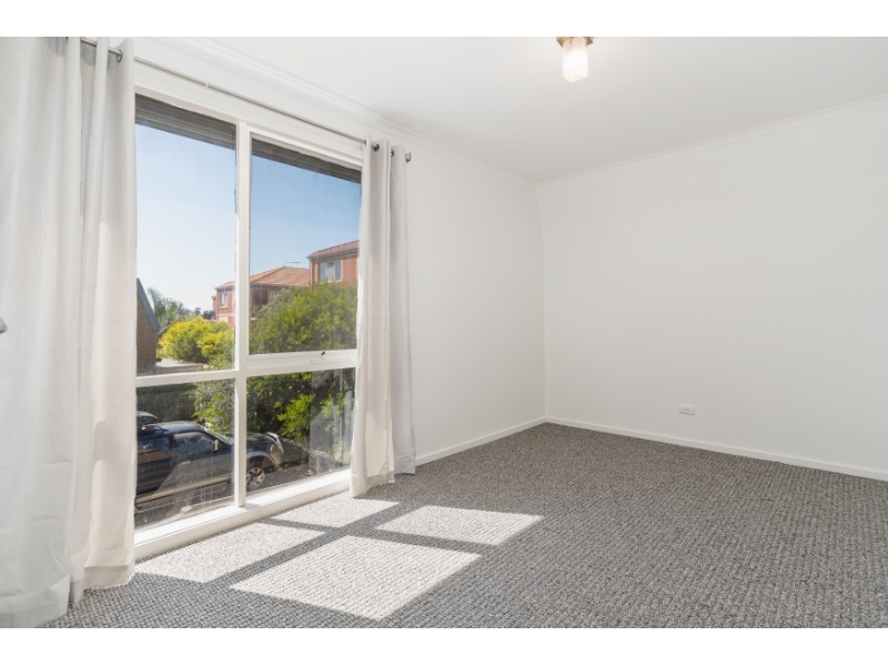 1/4445 Nepean Highway, Seaford Townhouse for rent Listed by Emily