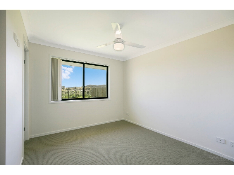 2/27 Mia Street, WYREEMA Apartment for rent Listed by Property