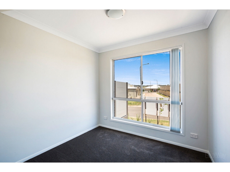 2/17 Lexi Street, GLENVALE Apartment for rent Listed by Property