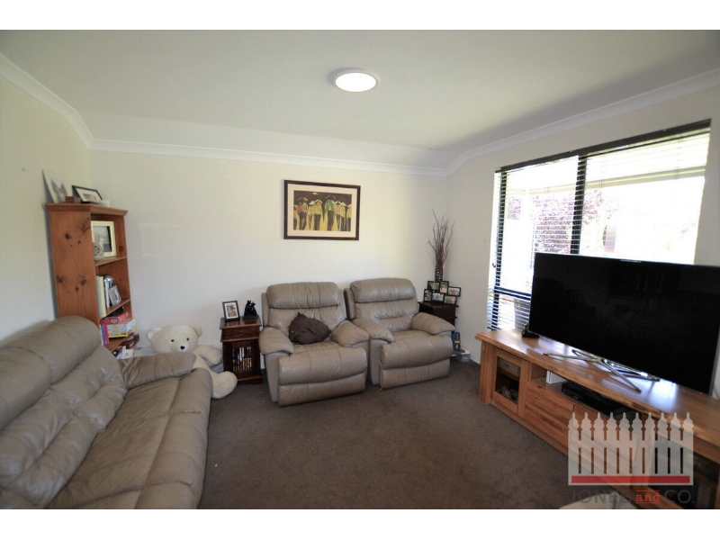 36 Torres Parade, Aveley House for rent Listed by Natalie Butler of