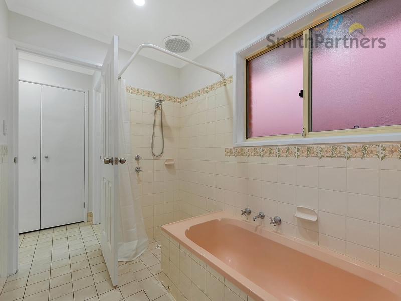 32 Dalrymple Way, Greenwith House for rent Listed by Emma Irving of