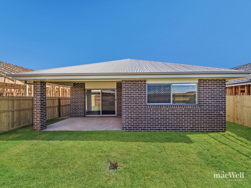 70 Beresford Street, MANGO HILL House for rent Listed by of Macwell