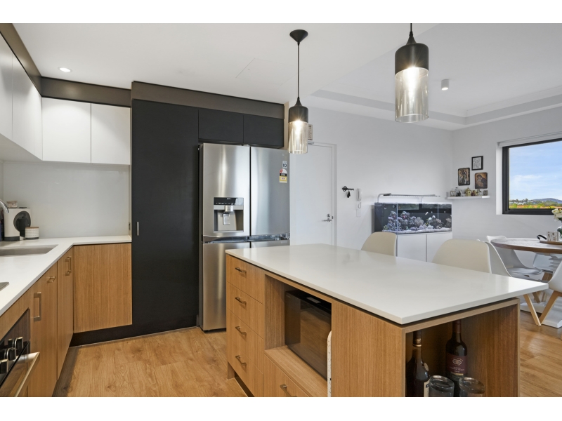 202/112 Palm Meadows Drive, Carrara Apartment for rent Listed by