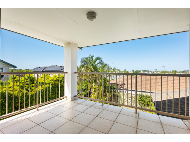 38 Gerona Circuit, Varsity Lakes House for rent Listed by Kiara West