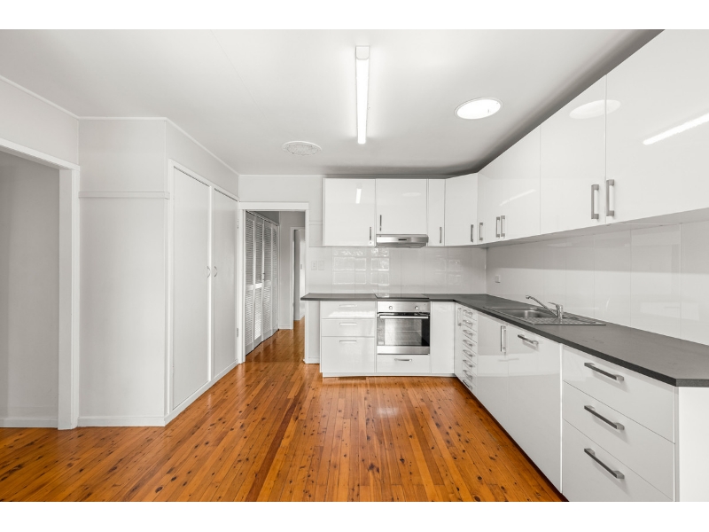 26 Loveday Street, Rangeville House for rent Listed by Property