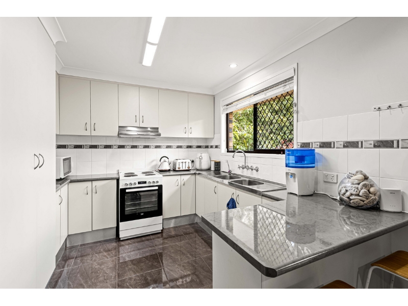 31 Crotty Street, Centenary Heights House for rent Listed by Property