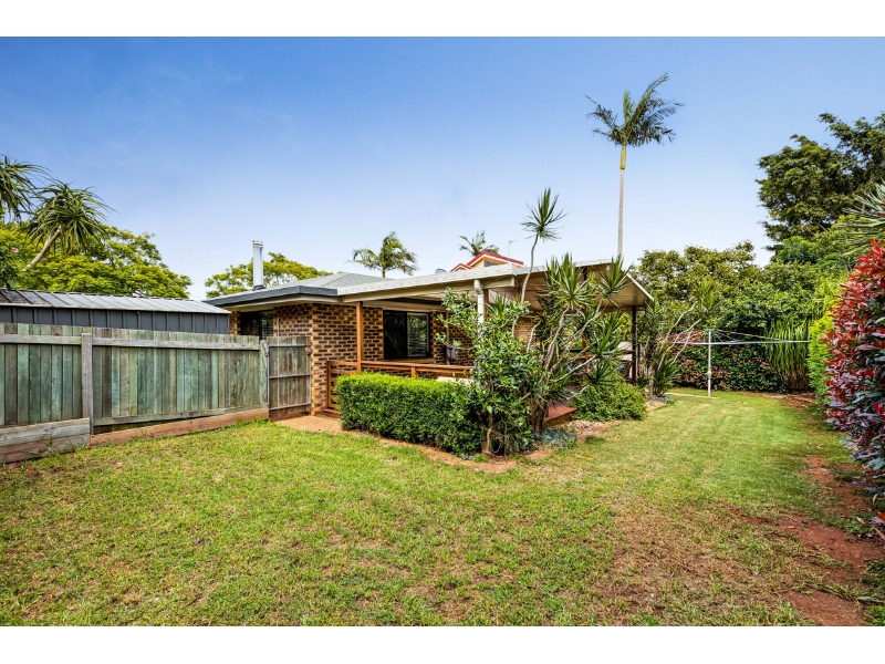 31 Crotty Street, Centenary Heights House for rent Listed by Property