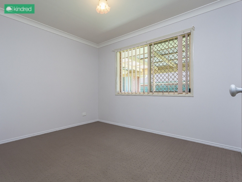 8 Fleur Street, Rothwell House for rent Listed by Kindred Rentals of
