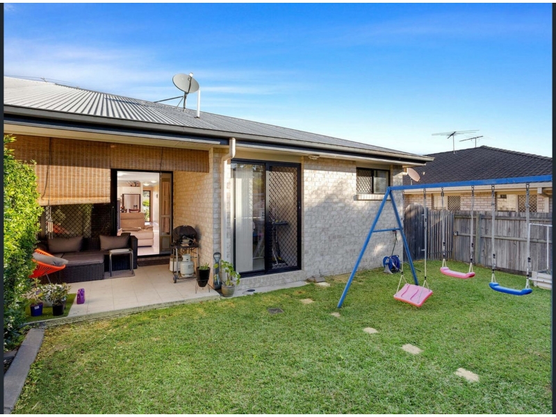 1/8 Lady Bowen Parade, Rothwell House for rent Listed by Kindred