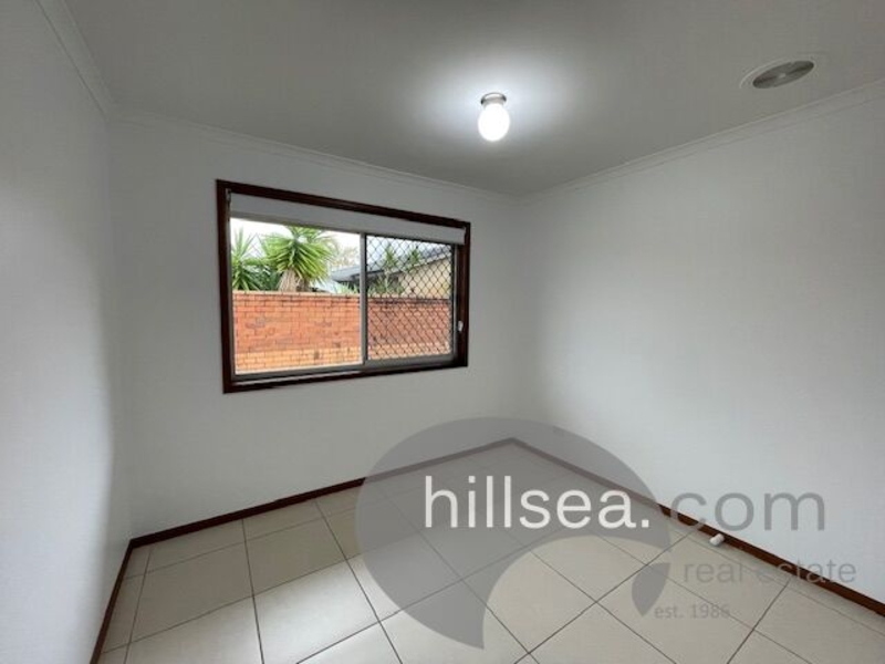 16 Kurrajong Avenue, Hollywell House for rent Listed by Hillsea