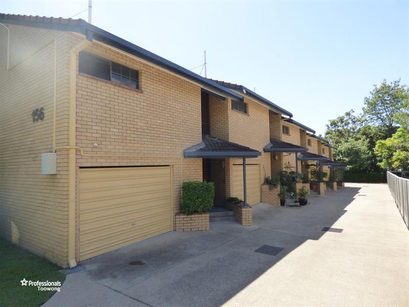 1/156 Clarence Road Indooroopilly QLD 4068