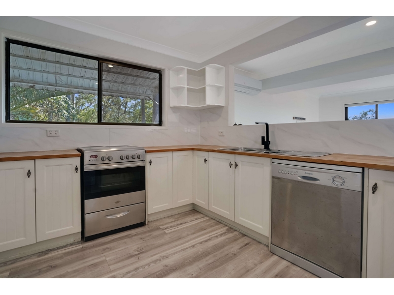 1408 Tamborine Oxenford Road, Wongawallan House for rent Listed by