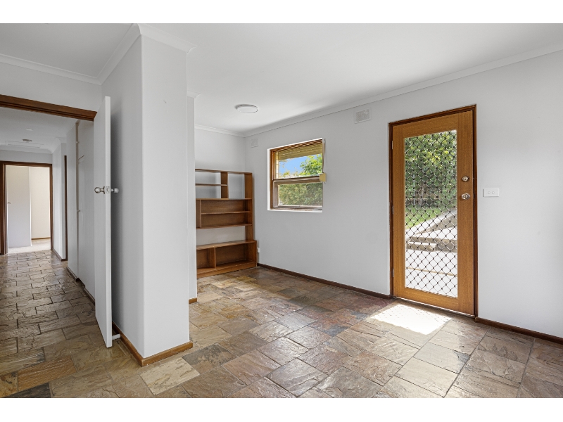 27 Braeside Avenue, Reynella East House for rent Listed by Property Management of Trove