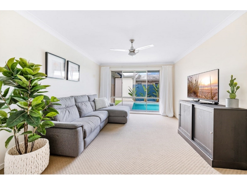 19 Clarence Place, SIPPY DOWNS House for rent Listed by of Property Vine &