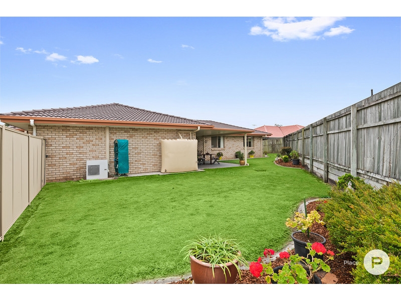 83 Oakview Street Parkinson QLD 4115 House for rent Listed by Place