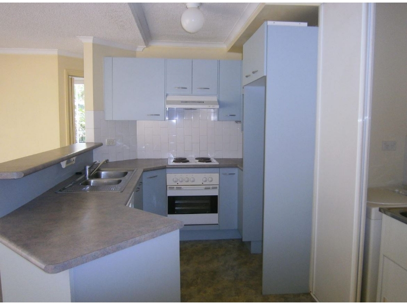 2/77 Sherwood Road, Toowong Apartment for rent Listed by of Place Graceville &