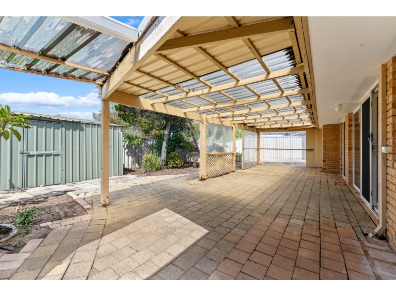 2/14 Crossland Way, KARDINYA House for rent Listed by Tom Carlin