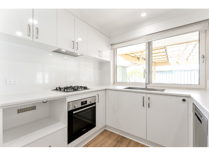 2/14 Crossland Way, KARDINYA House for rent Listed by Tom Carlin