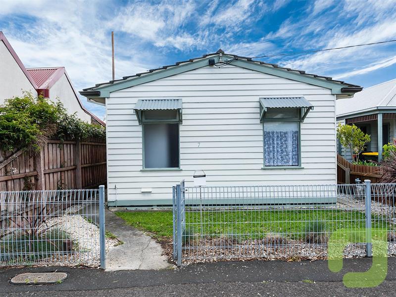 7 Railway Place North WILLIAMSTOWN VIC 3016