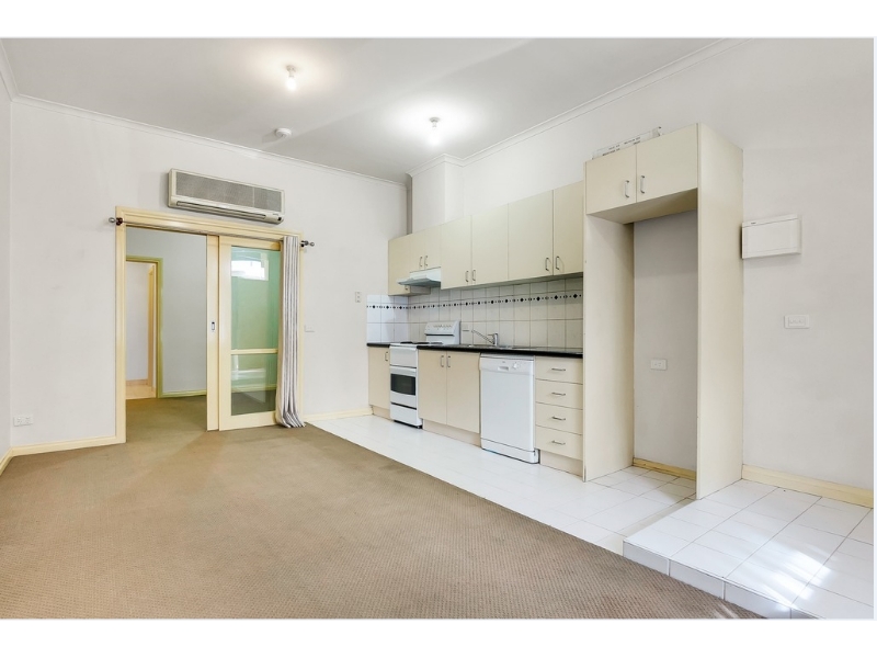 5A Naughton Place, CARLTON Apartment for rent Listed by Linda