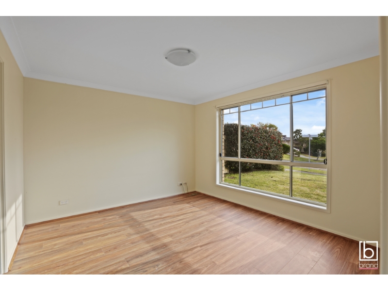 16 Greenhaven Circuit, WOONGARRAH House for rent Listed by Kodie