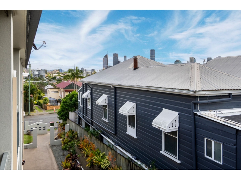 4/13 Elfin Street, EAST BRISBANE Apartment for rent Listed by Dimitri